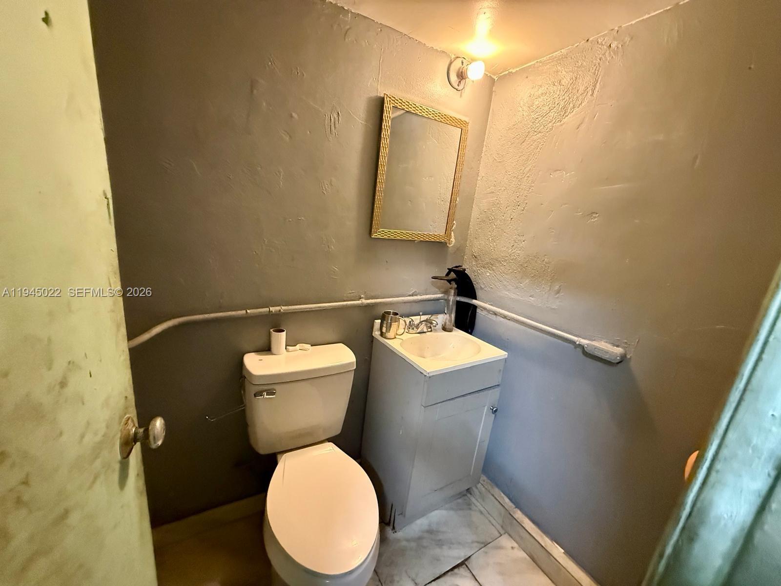   /   кв.футов $ 2026-01-13 0 Фото