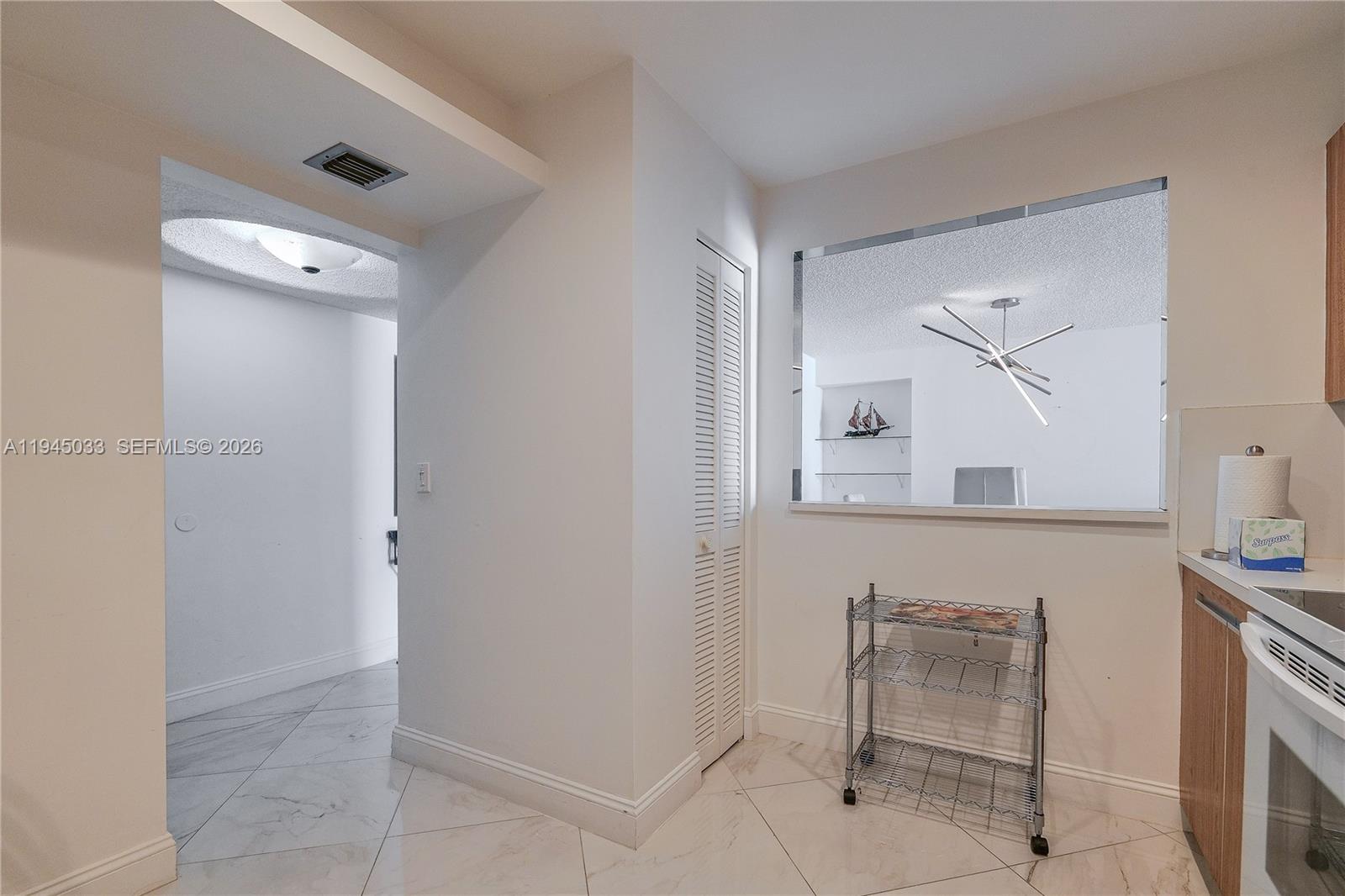 Photo of 2401 Ocean Dr #305, Hollywood, Florida, 33019 -