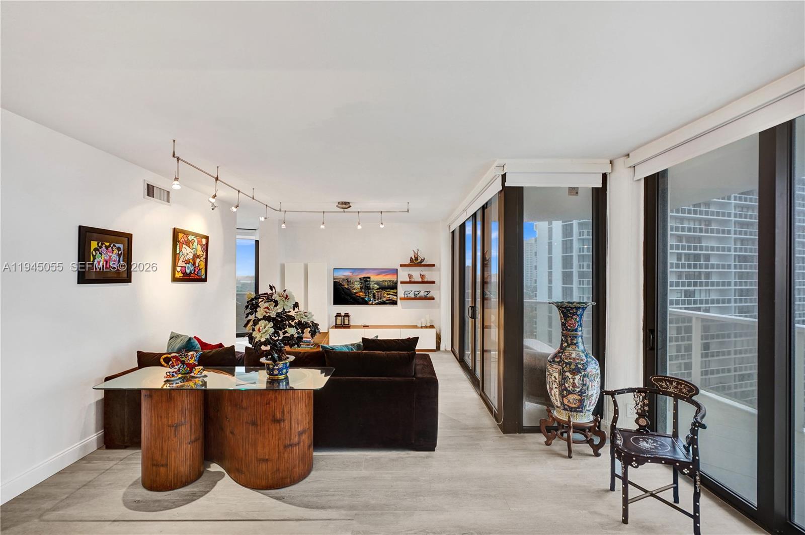 Photo of 20281 Country Club Dr  #1002, Aventura, Florida, 33180 - 