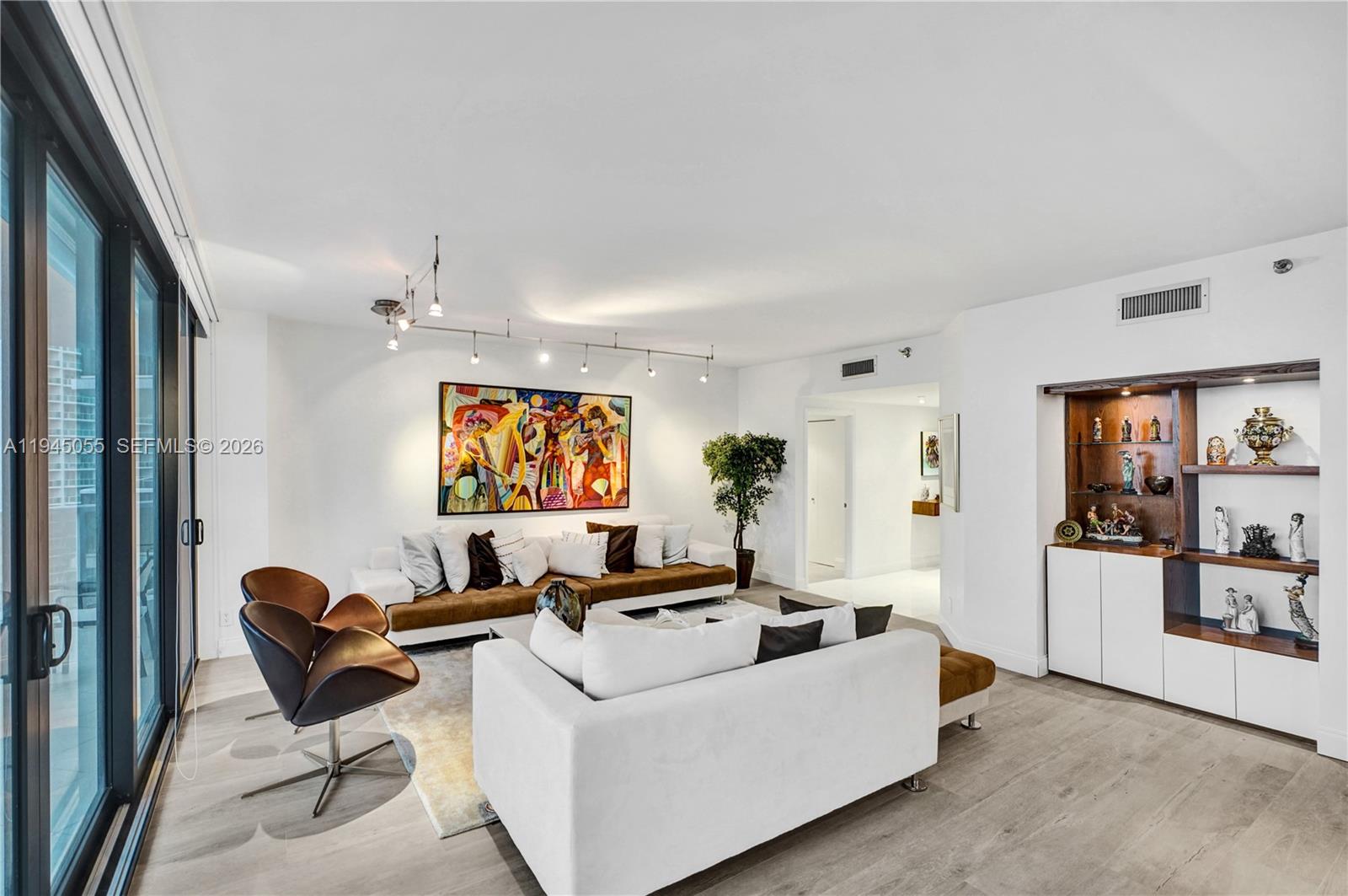 Photo of 20281 Country Club Dr  #1002, Aventura, Florida, 33180 - 