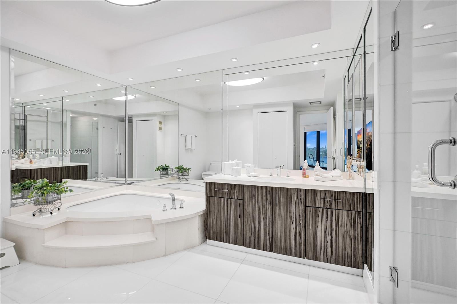 Photo of 20281 Country Club Dr  #1002, Aventura, Florida, 33180 - 