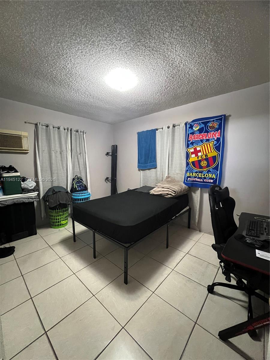   /  1425 кв.футов $ 2026-01-14 0 Фото