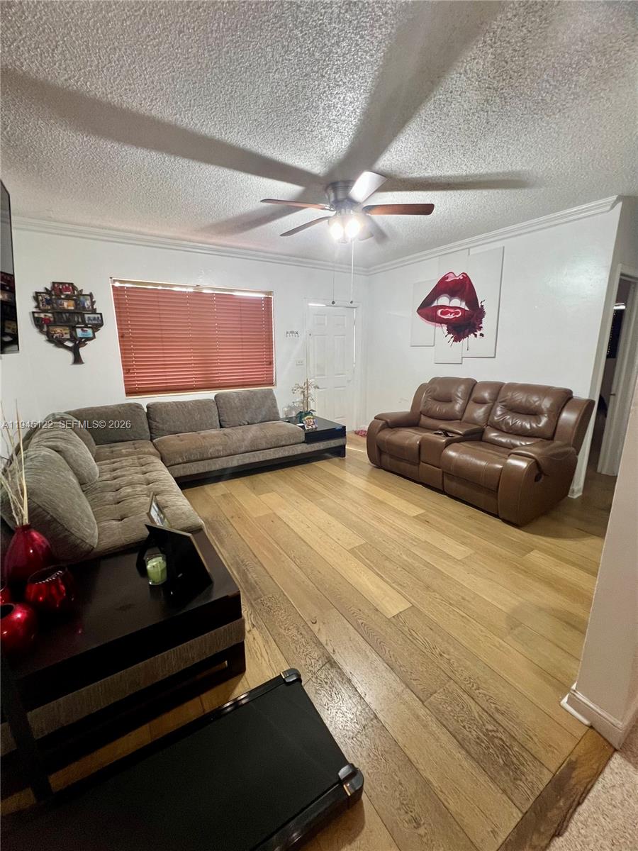   /  1425 кв.футов $ 2026-01-14 0 Фото