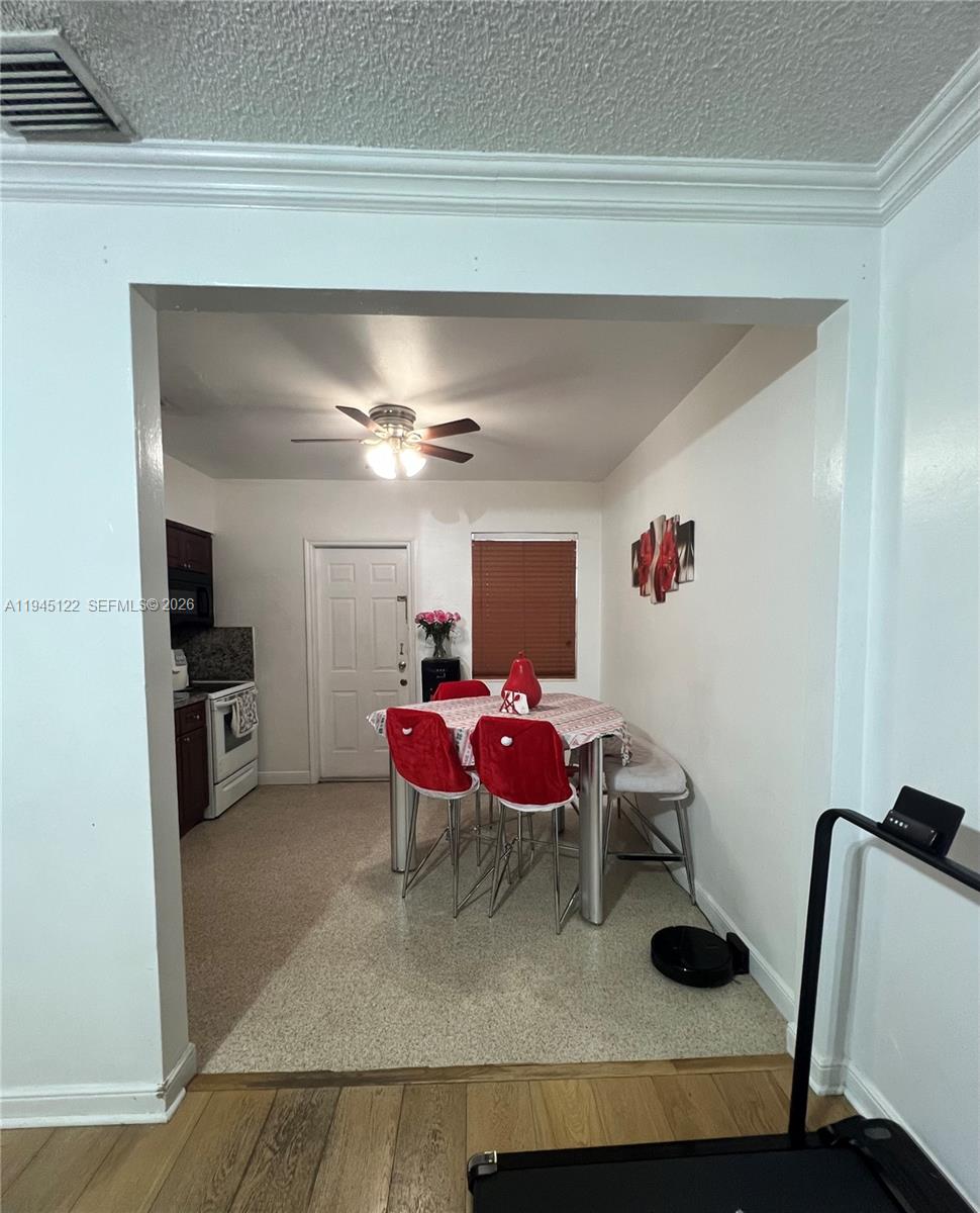   /  1425 кв.футов $ 2026-01-14 0 Фото