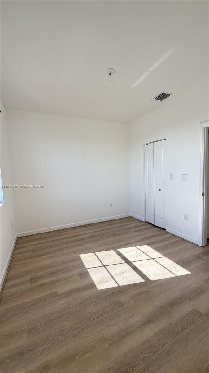 11383 3 / 3 1326 sq. ft. $ 2026-01-14 0 Photo