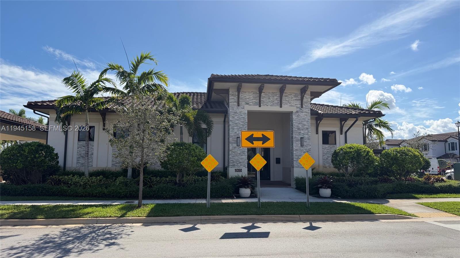 11383 3 / 3 1326 sq. ft. $ 2026-01-14 0 Photo