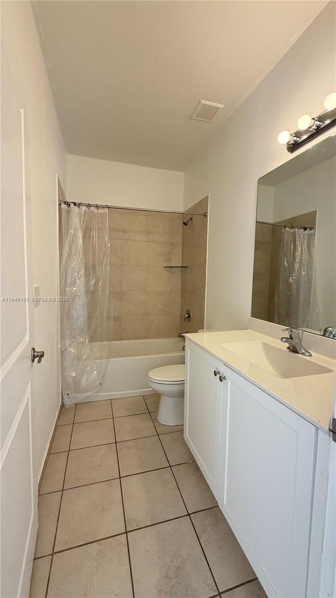 11383 3 / 3 1326 sq. ft. $ 2026-01-14 0 Photo