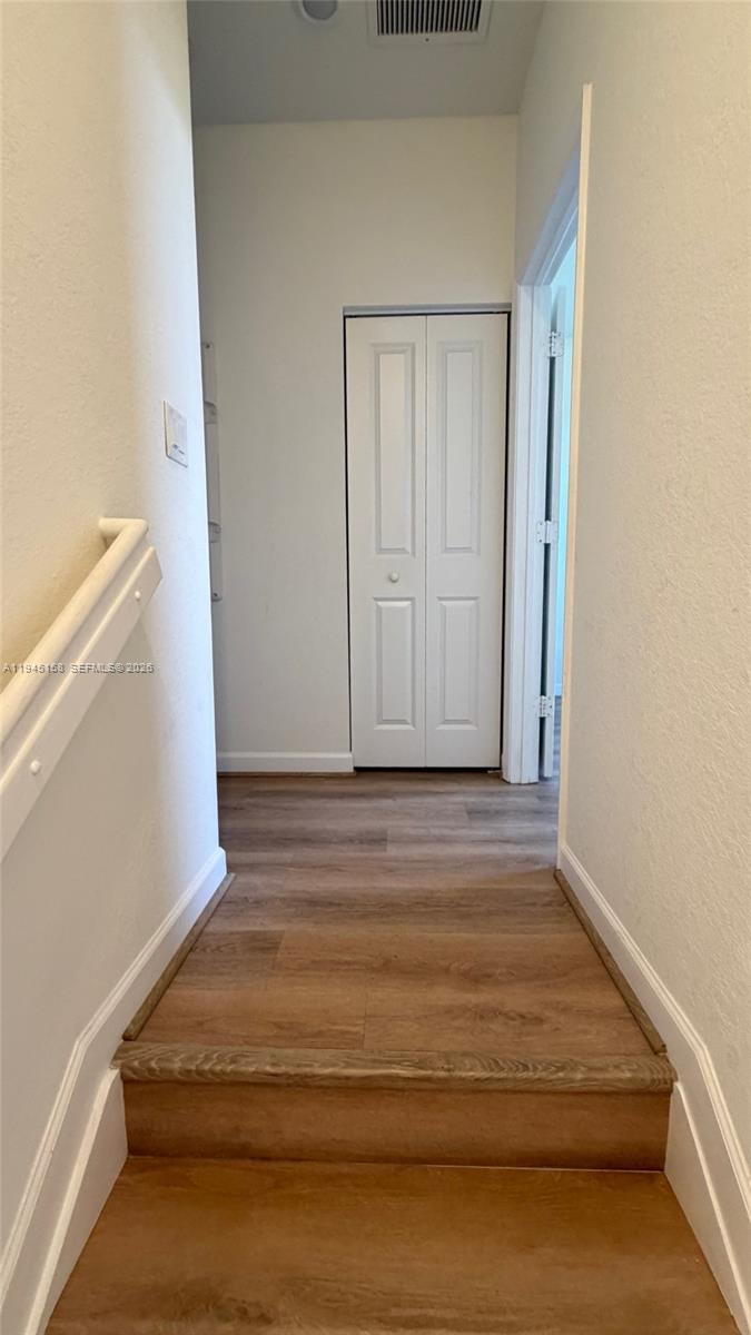 11383 3 / 3 1326 sq. ft. $ 2026-01-14 0 Photo