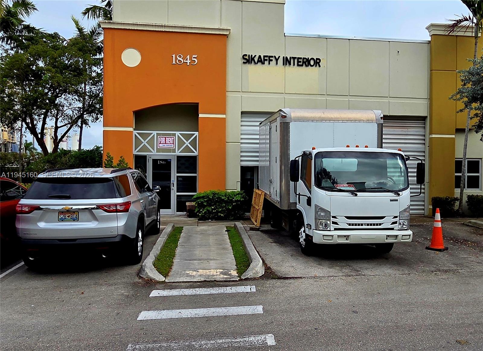 186  /   sq. ft. $ 2026-01-14 0 foto