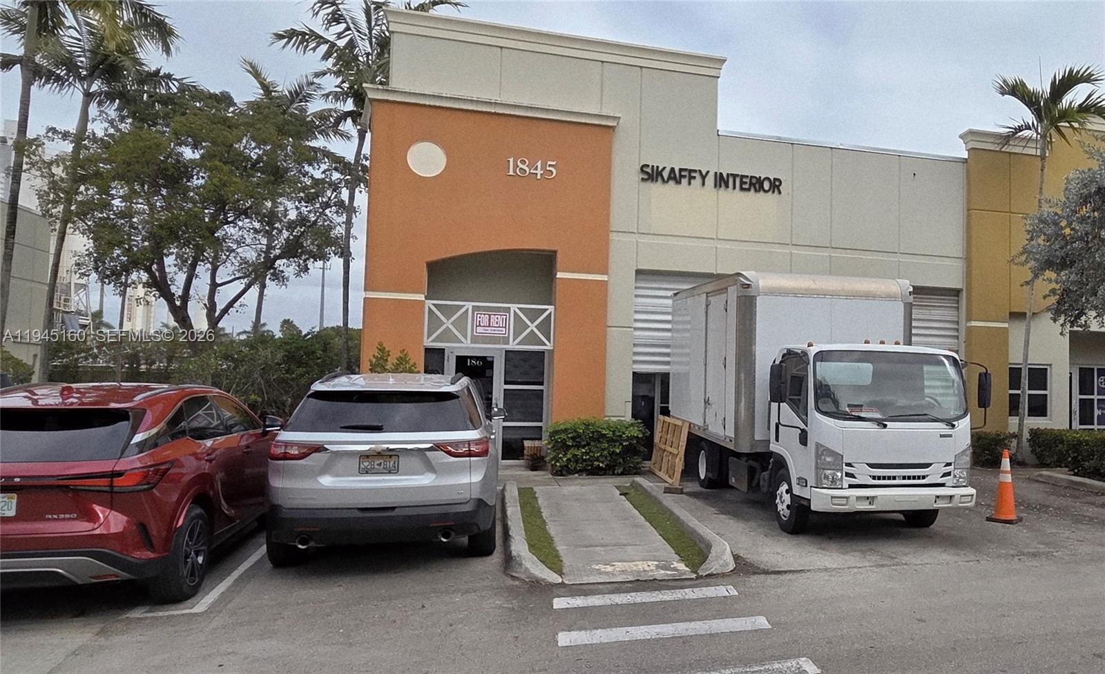 186  /   sq. ft. $ 2026-01-14 0 foto