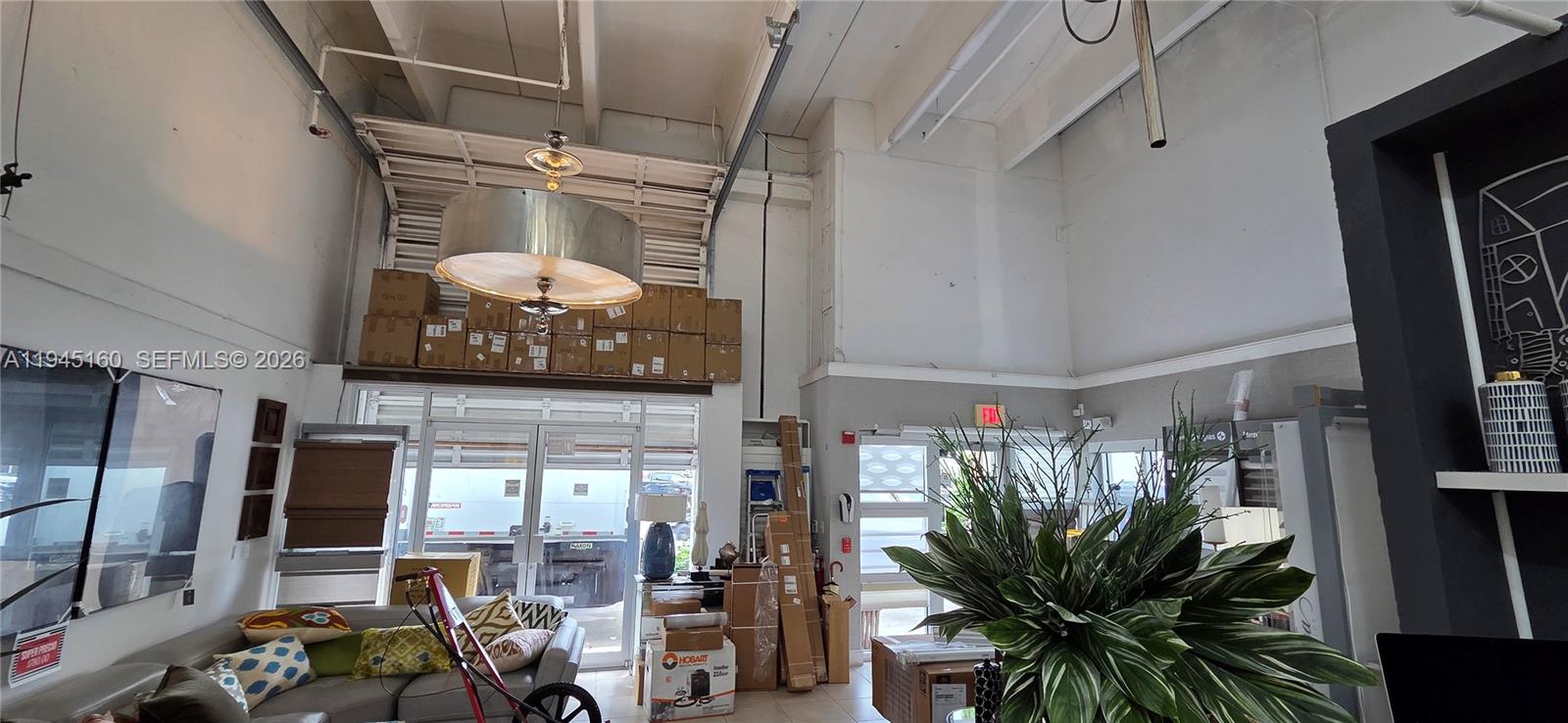 186  /   sq. ft. $ 2026-01-14 0 foto