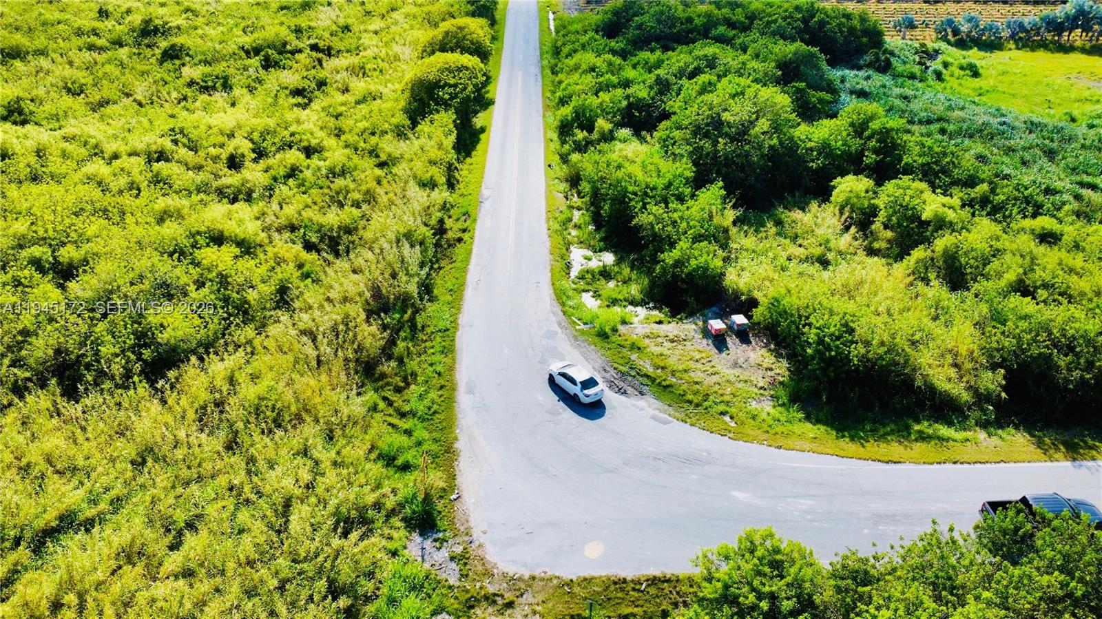   /   кв.футов $ 2026-01-14 0 Фото