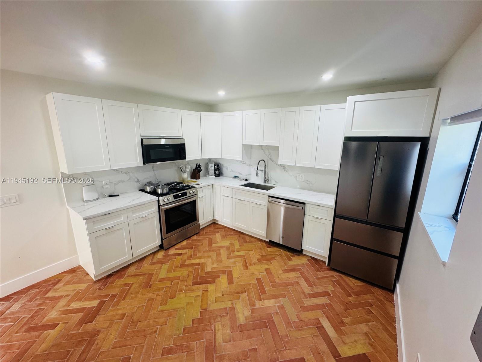   /  2970 sq. ft. $ 2026-01-14 0 foto