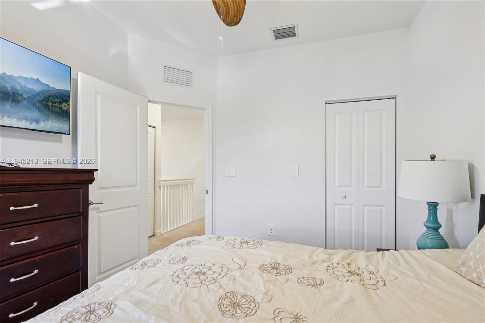 11771 3 / 3 1612 sq. ft. $ 2026-01-14 0 Photo