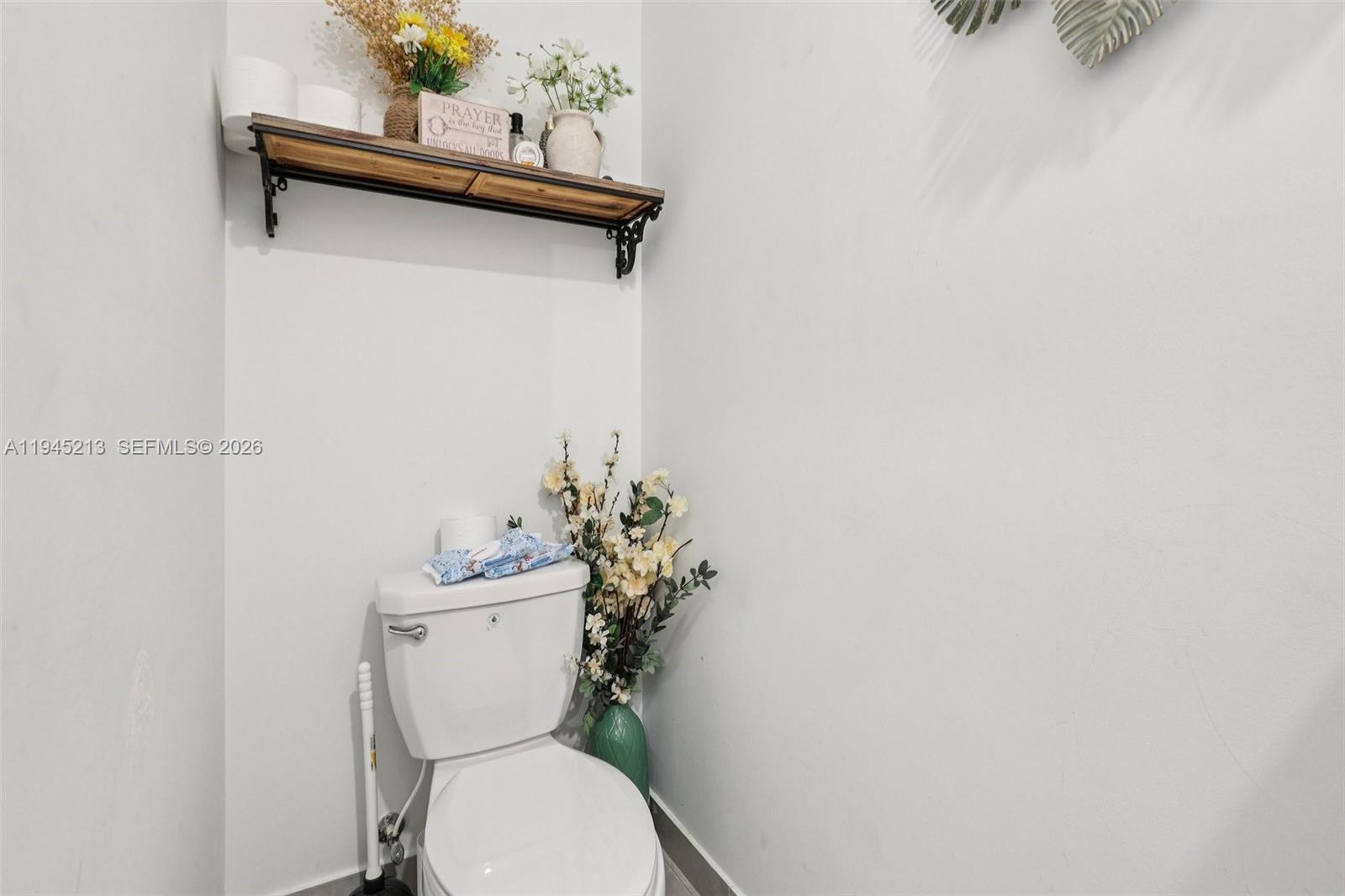 11771 3 / 3 1612 sq. ft. $ 2026-01-14 0 Photo