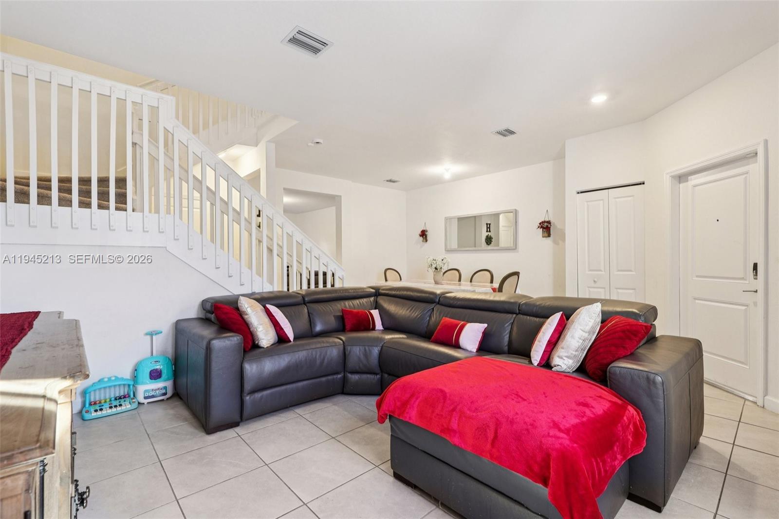 11771 3 / 3 1612 sq. ft. $ 2026-01-14 0 Photo