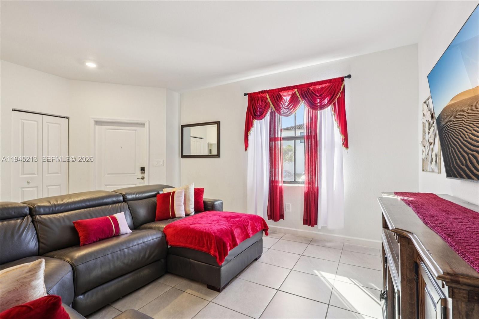 11771 3 / 3 1612 sq. ft. $ 2026-01-14 0 Photo