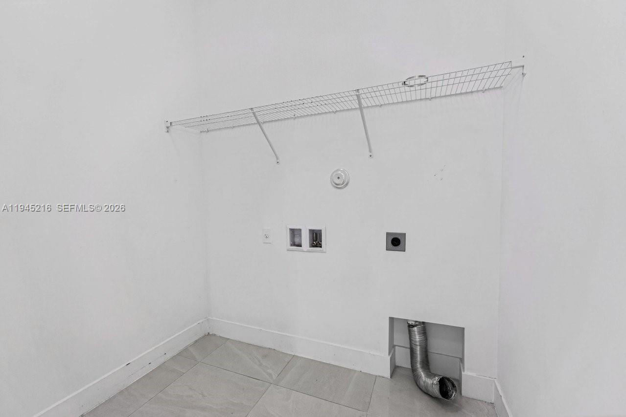 16575 5 / 4 2512 sq. ft. $ 2026-01-14 0 Photo