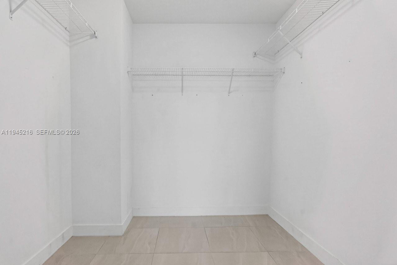 16575 5 / 4 2512 sq. ft. $ 2026-01-14 0 Photo