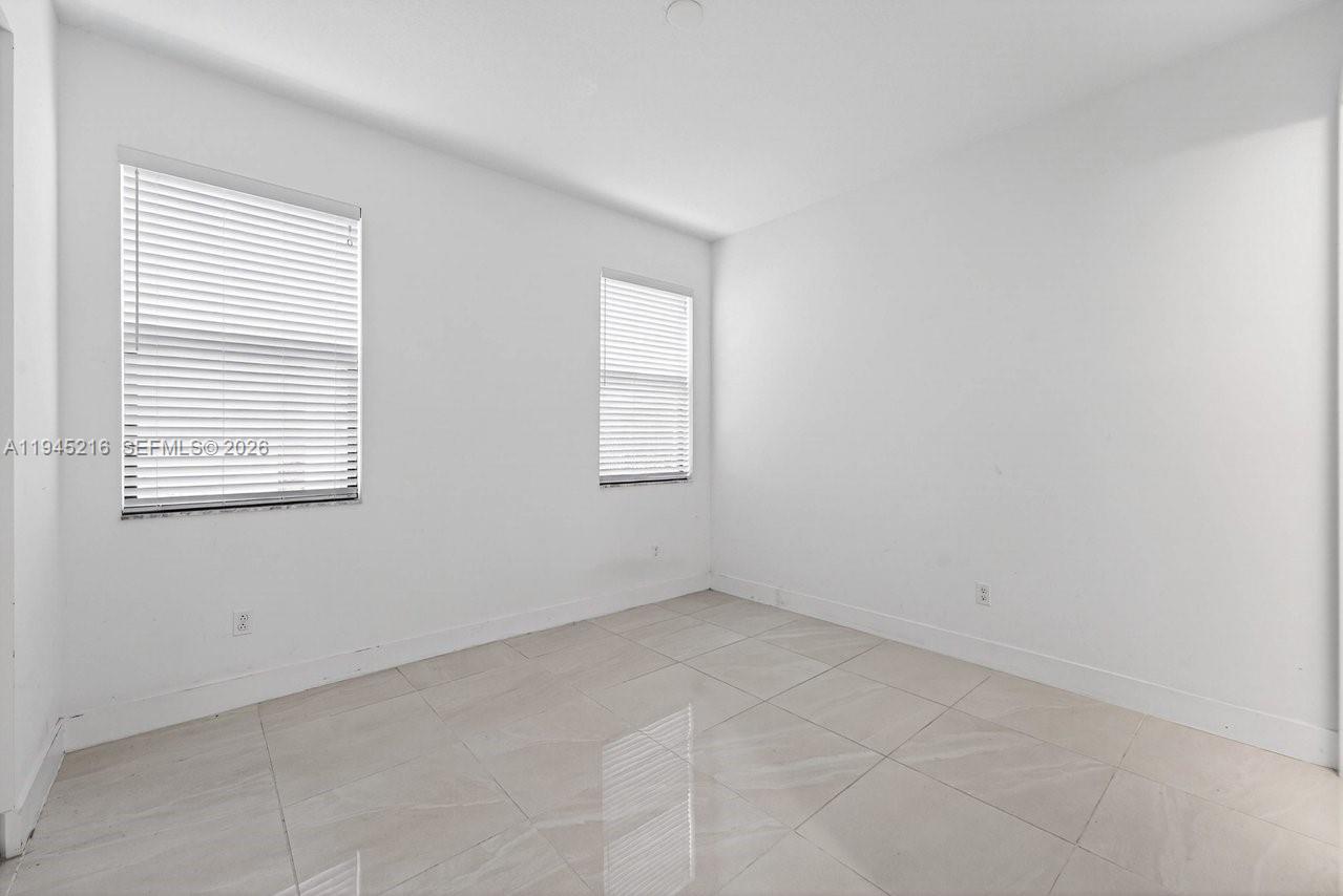 16575 5 / 4 2512 sq. ft. $ 2026-01-14 0 Photo