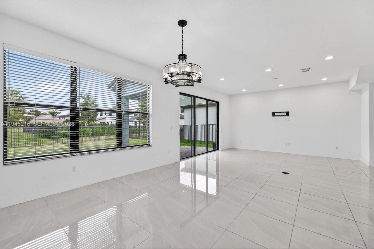 16575 5 / 4 2512 sq. ft. $ 2026-01-14 0 Photo