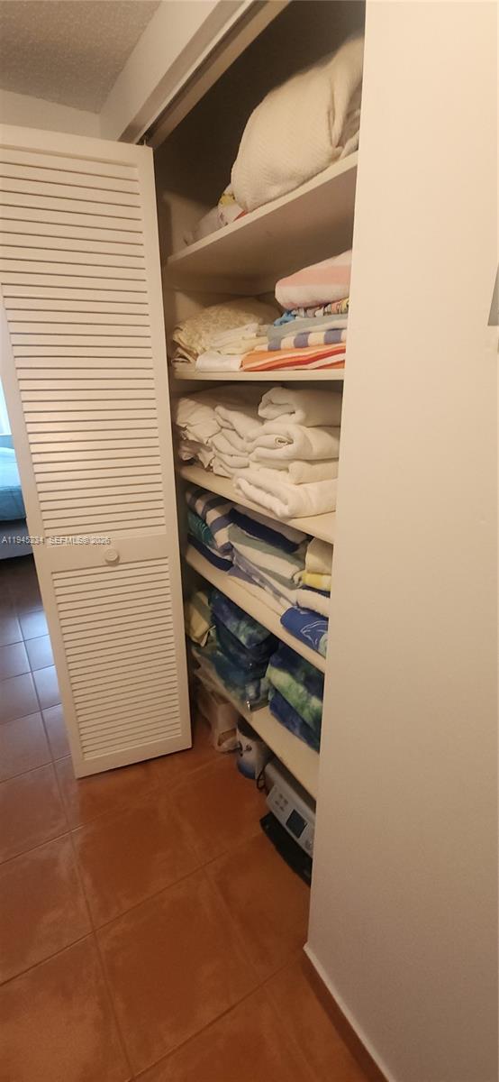 3P 2 / 2 1380 sq. ft. $ 2026-01-14 0 foto