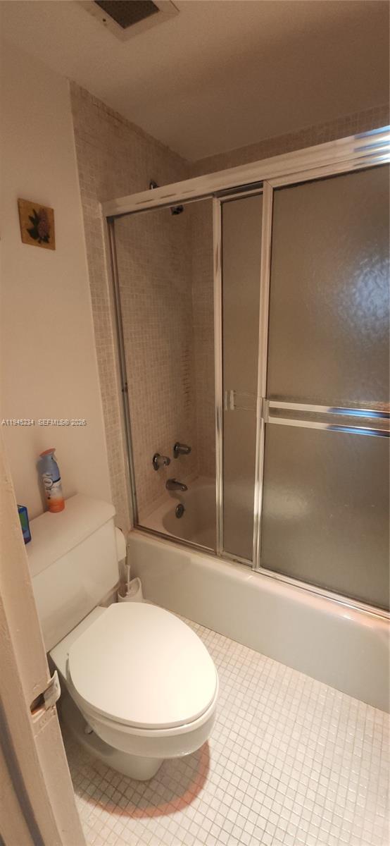 3P 2 / 2 1380 sq. ft. $ 2026-01-14 0 foto