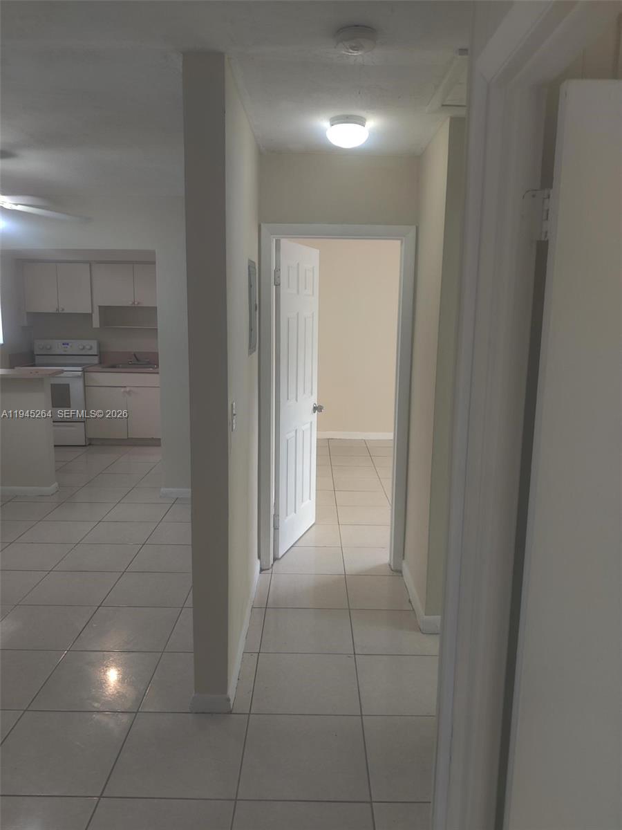   /  2100 кв.футов $ 2026-01-14 0 Фото