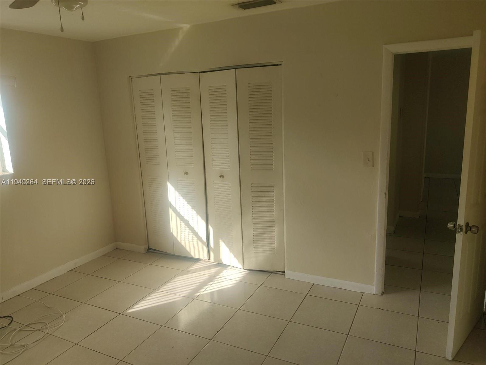   /  2100 кв.футов $ 2026-01-14 0 Фото