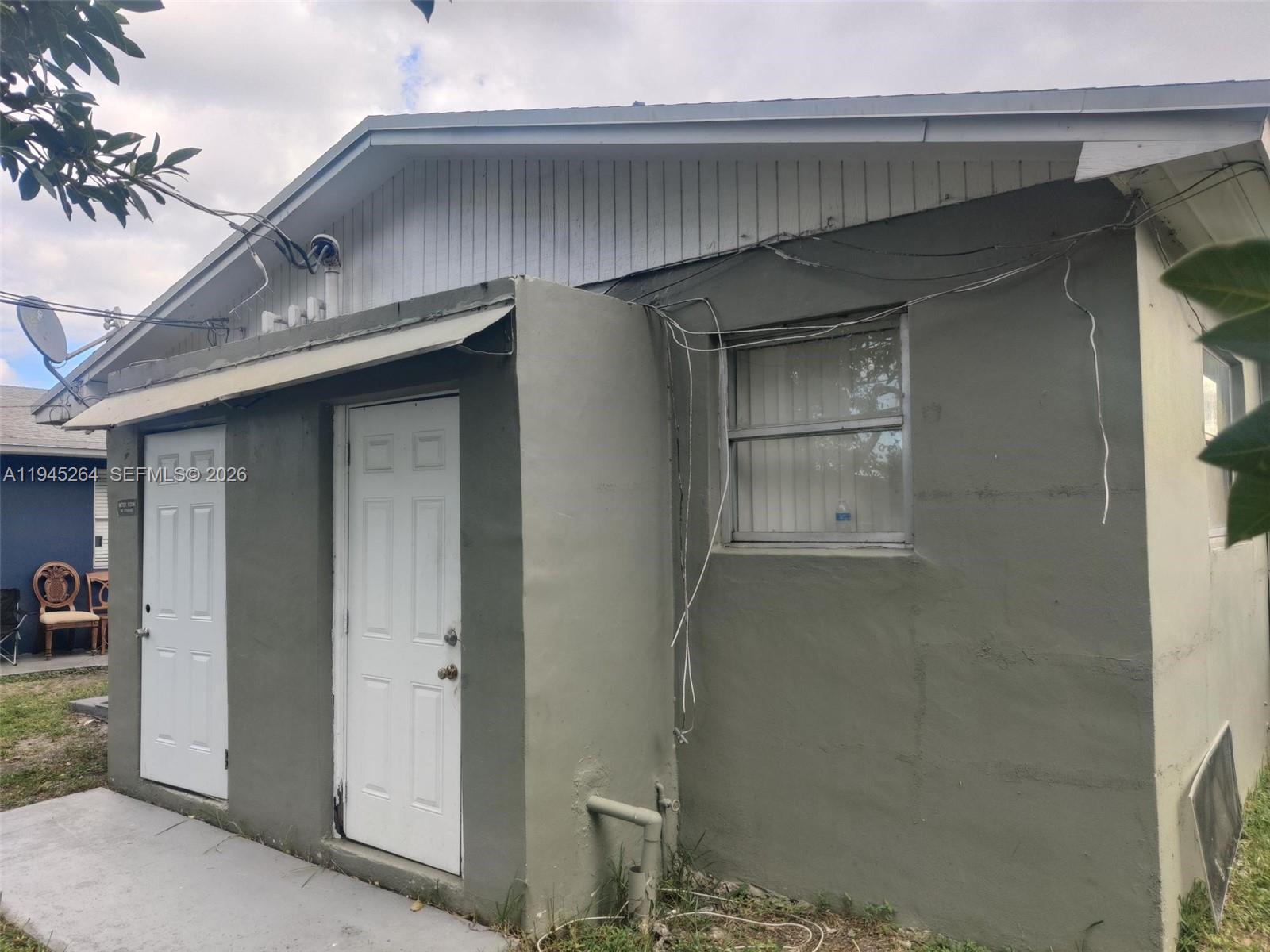   /  2100 кв.футов $ 2026-01-14 0 Фото