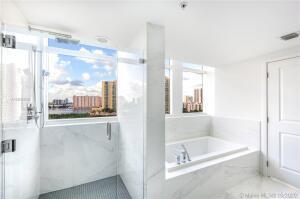 Photo of 400 Sunny Isles  #1022, Sunny Isles Beach, Florida, 33160 - 20260112165504335563000000