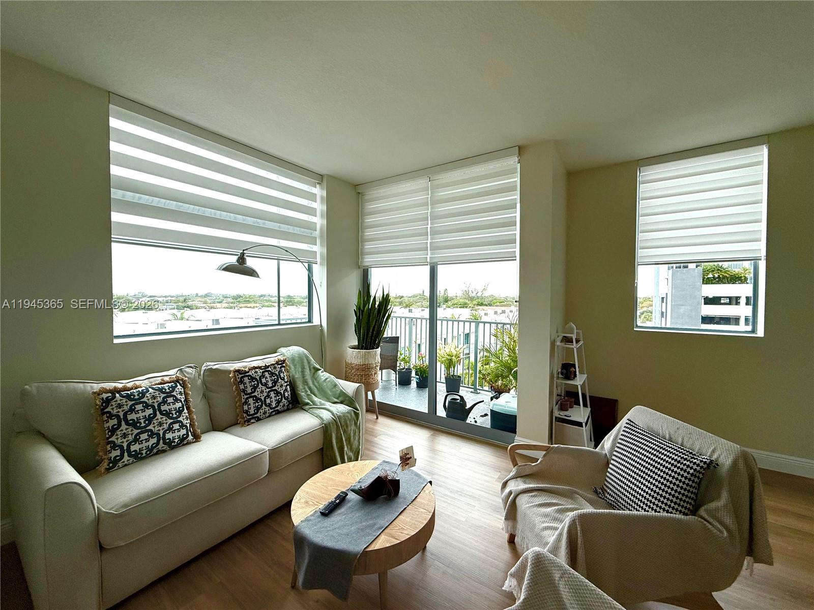 Photo of 140 Dixie Hwy  #437, Hollywood, Florida, 33020 - 