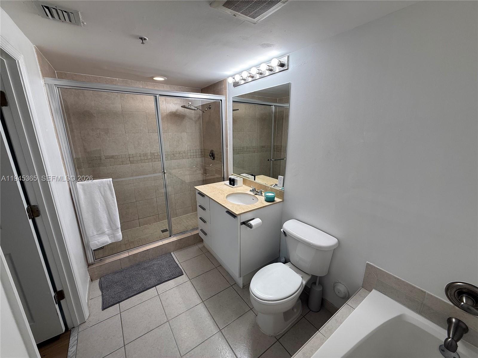 Photo of 140 Dixie Hwy  #437, Hollywood, Florida, 33020 - 