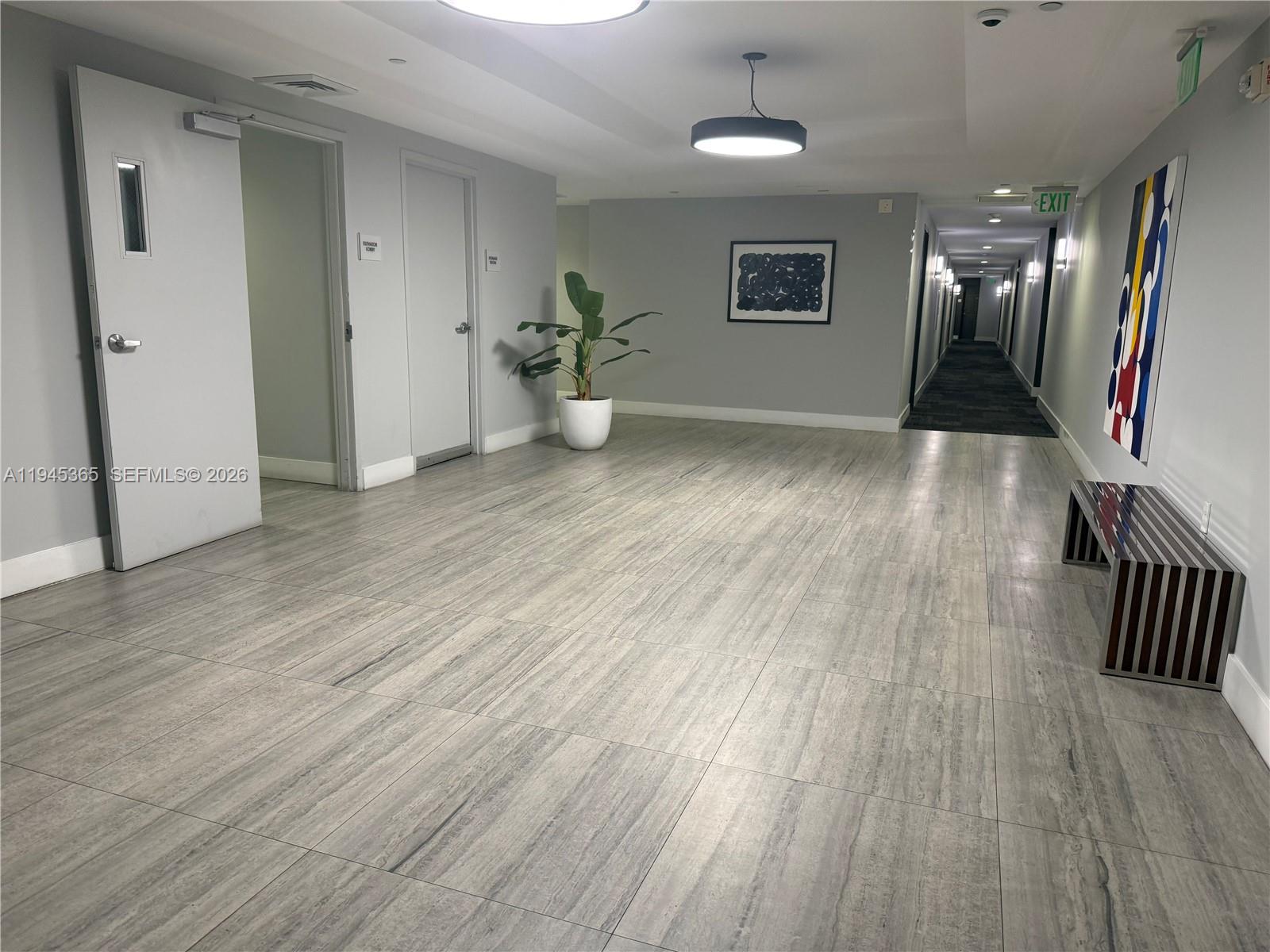 Photo of 140 Dixie Hwy  #437, Hollywood, Florida, 33020 - 