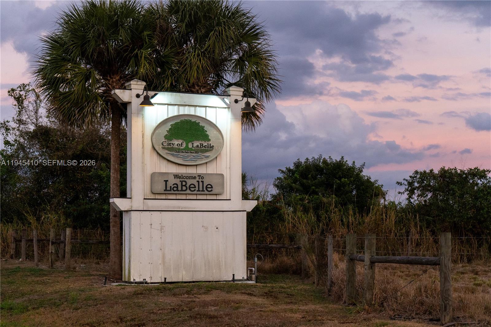   /   sq. ft. $ 2026-01-14 0 foto