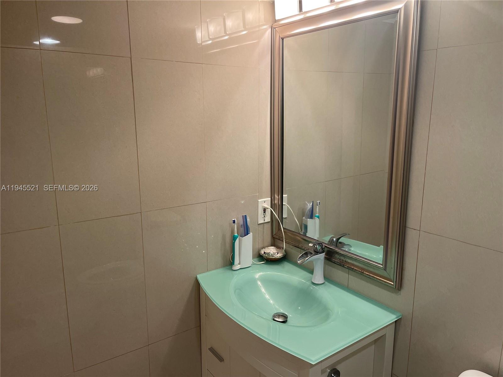 Photo of 2101 Ocean Dr  #1404, Hollywood, Florida, 33019 - 