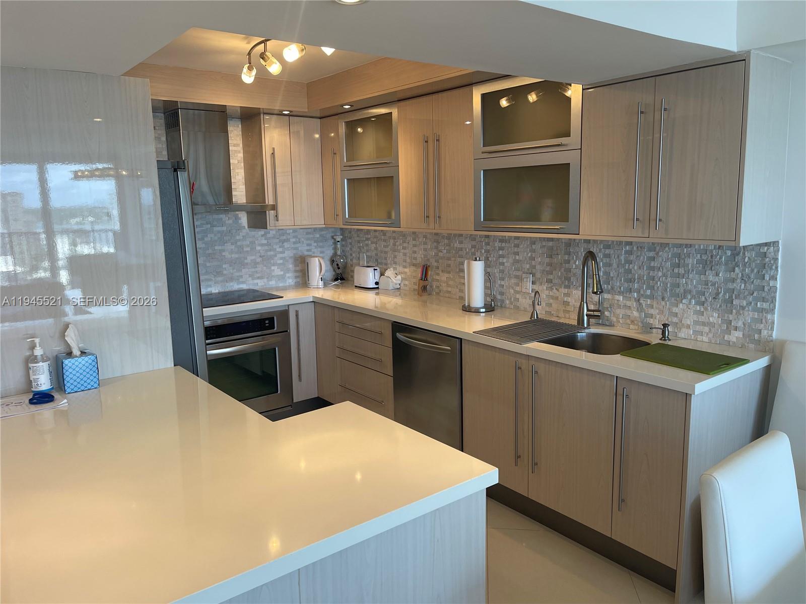 Photo of 2101 Ocean Dr  #1404, Hollywood, Florida, 33019 - 