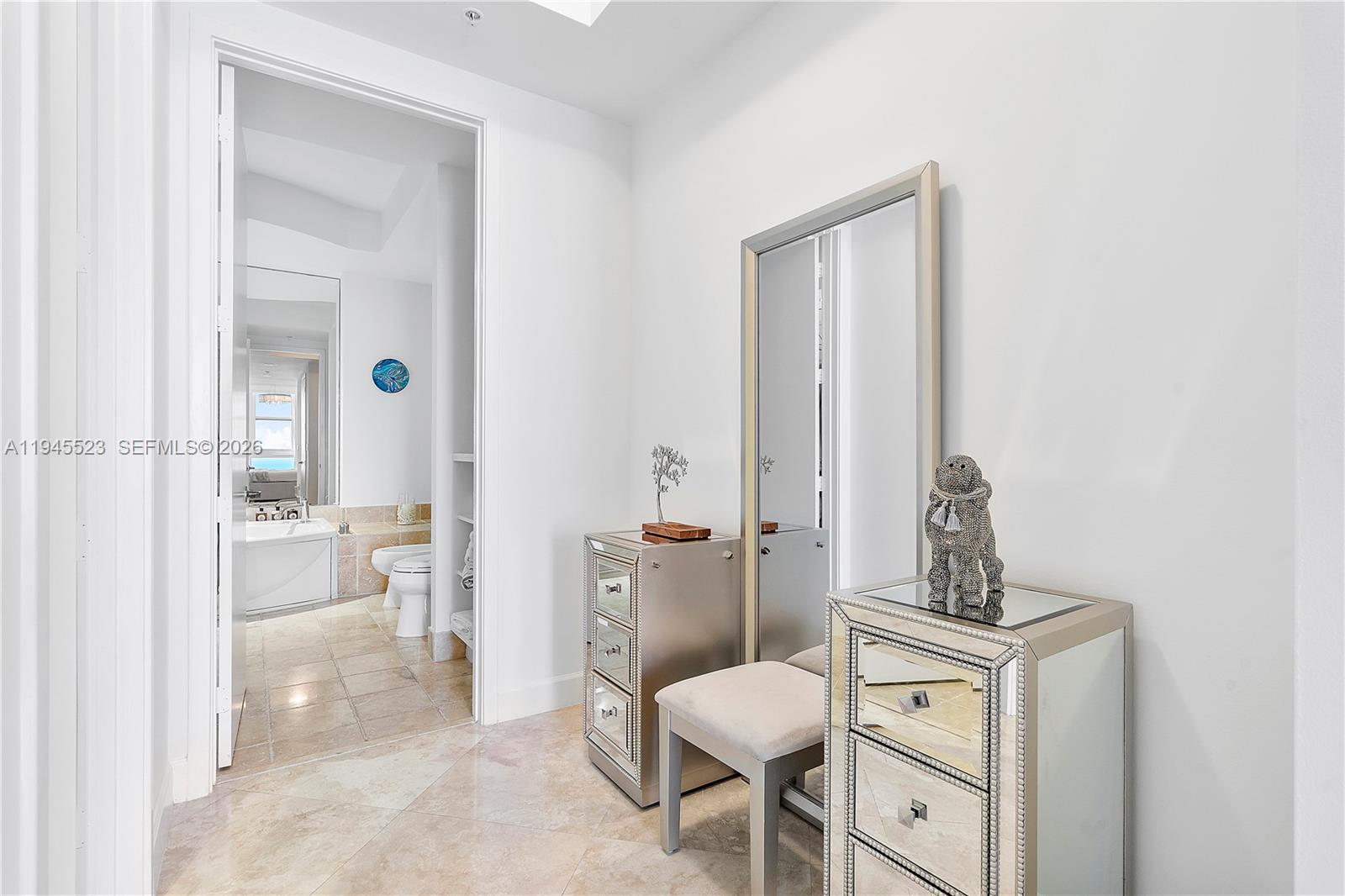 4404 3 / 4 2174 sq. ft. $ 2026-01-16 0 foto