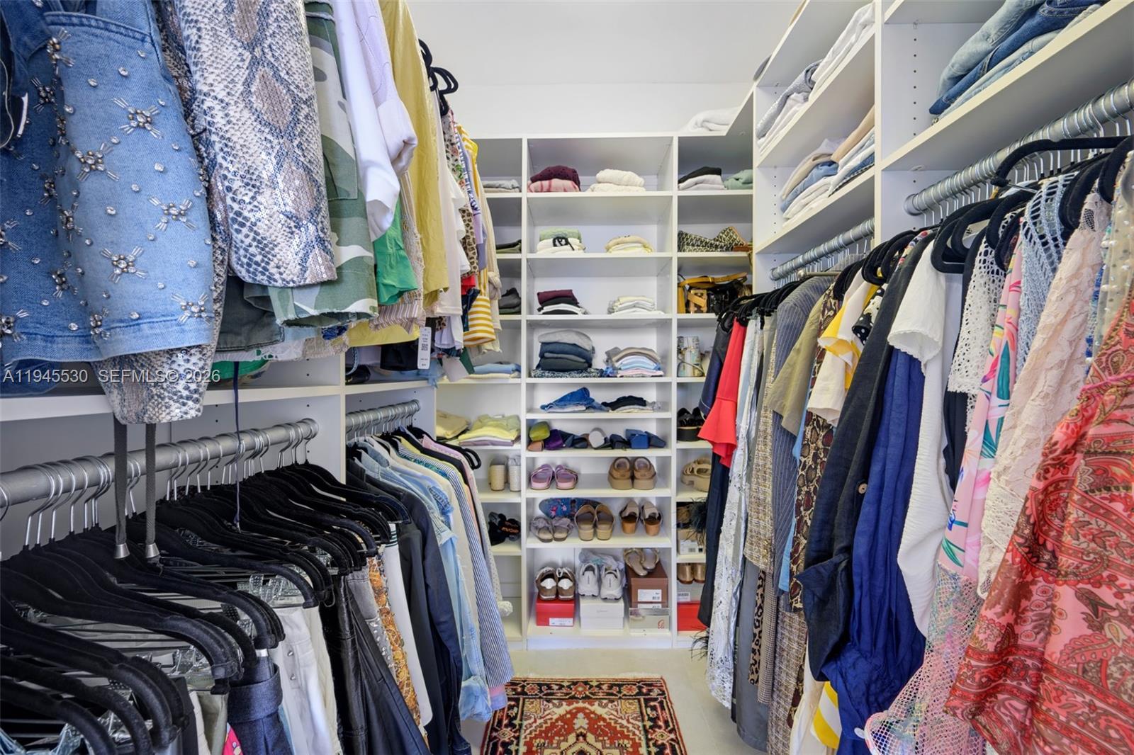 Photo of 20191 Country Club Dr  #2202, Aventura, Florida, 33180 - 