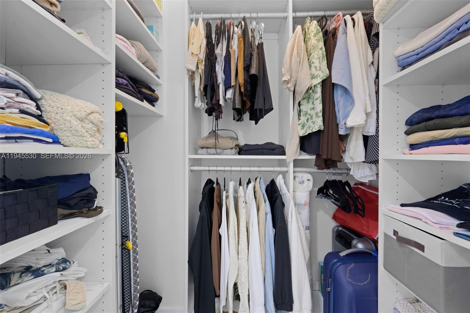 Photo of 20191 Country Club Dr  #2202, Aventura, Florida, 33180 - 