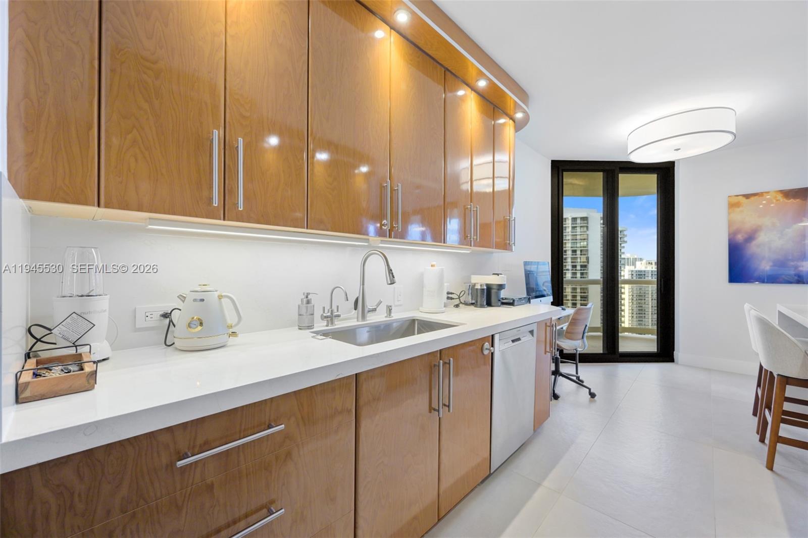 Photo of 20191 Country Club Dr  #2202, Aventura, Florida, 33180 - 