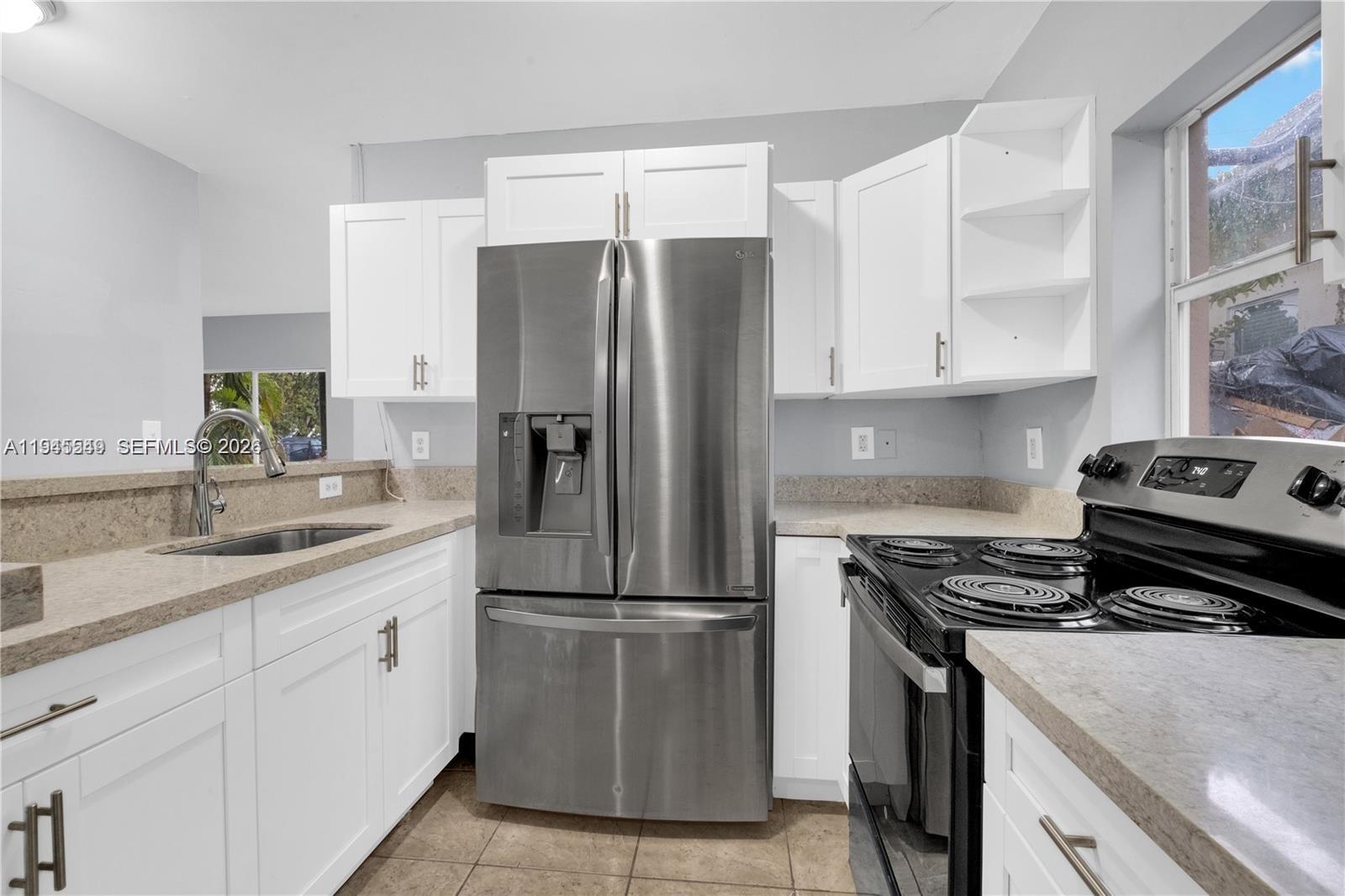   /  2252 кв.футов $ 2026-01-14 0 Фото