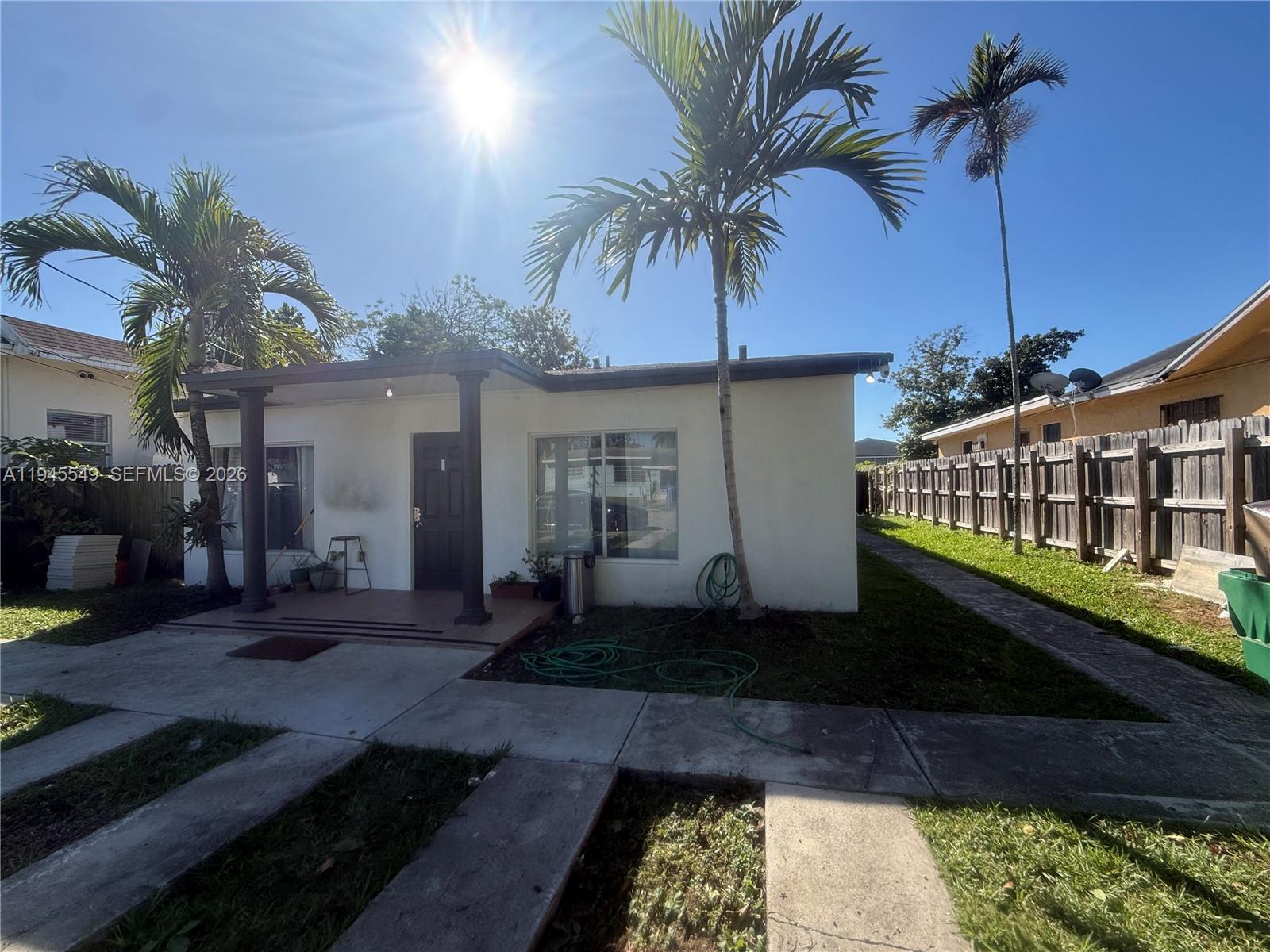   /  2252 кв.футов $ 2026-01-14 0 Фото