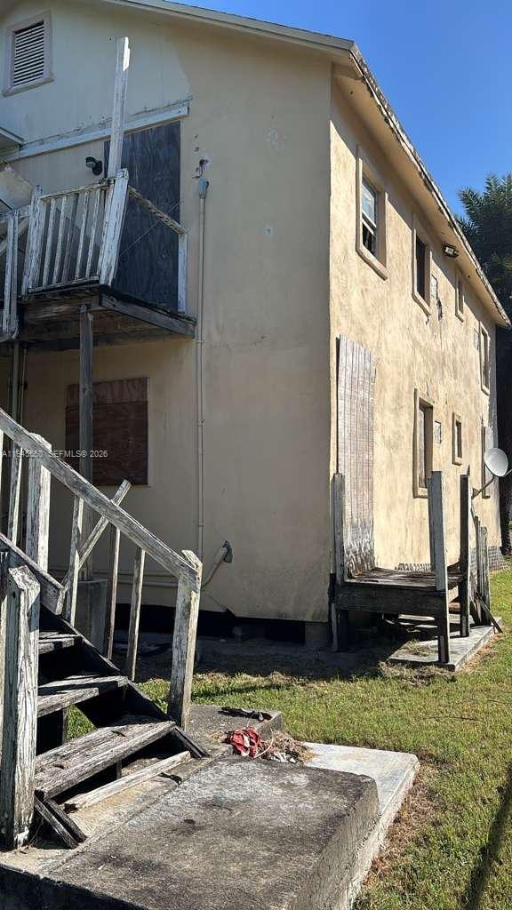   /  1976 кв.футов $ 2026-01-14 0 Фото