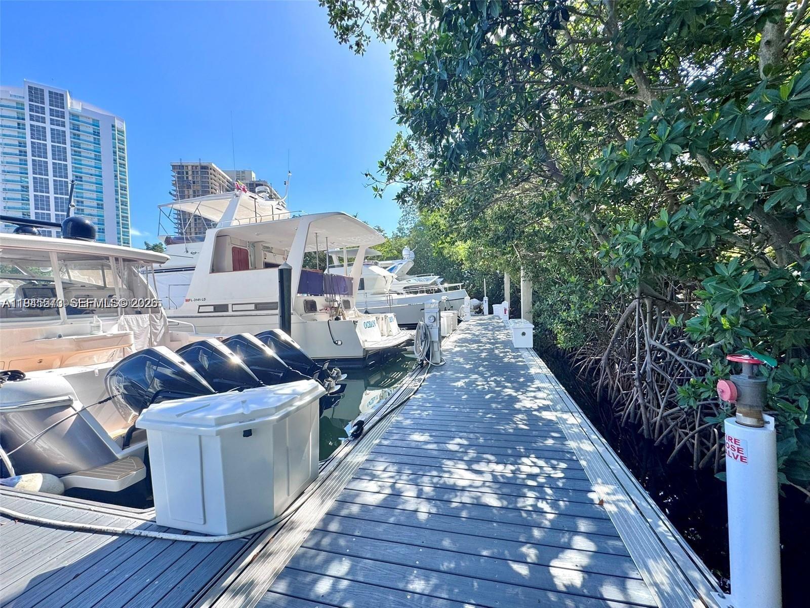   /   sq. ft. $ 2026-01-14 0 foto