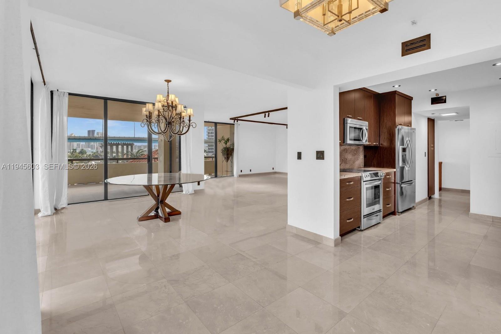 Photo of 19355 Turnberry Way  #3J, Aventura, Florida, 33180 - 