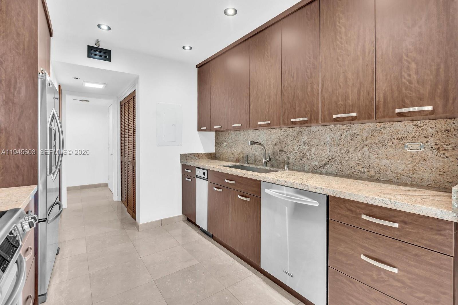 Photo of 19355 Turnberry Way  #3J, Aventura, Florida, 33180 - 