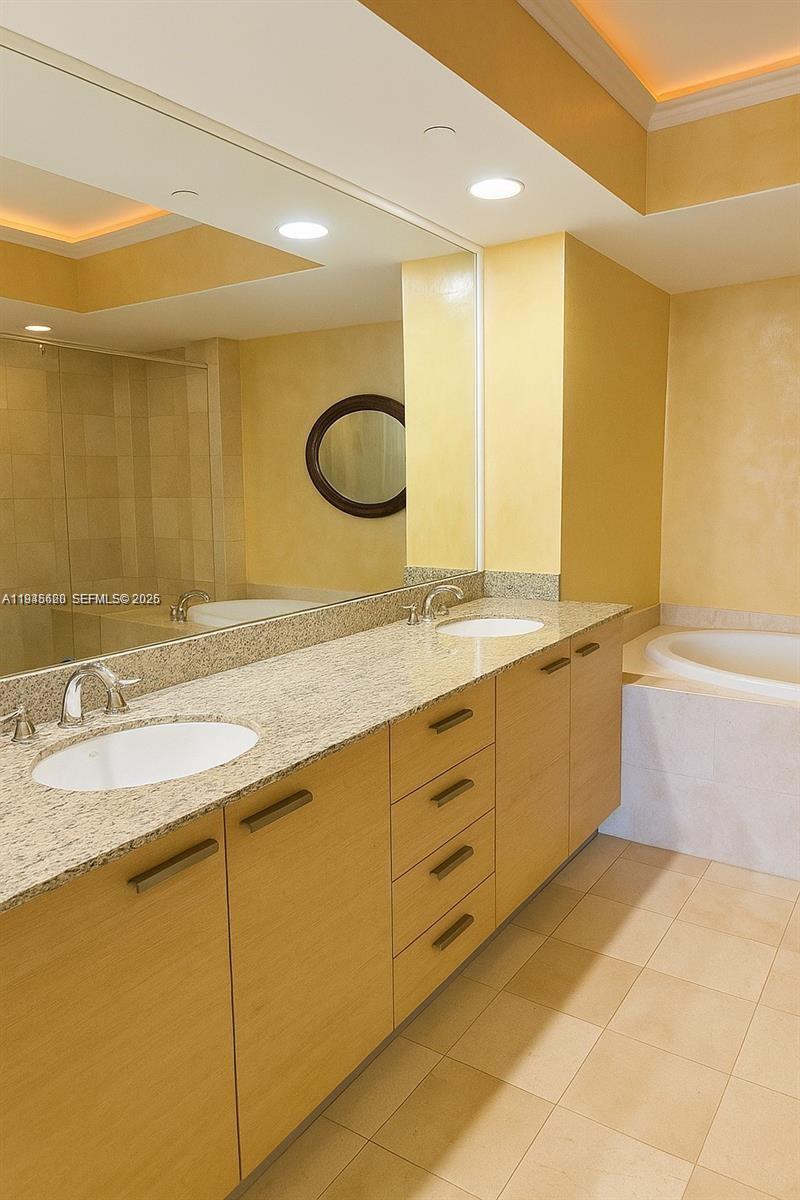 4501 3 / 3 2065 sq. ft. $ 2026-01-15 0 foto
