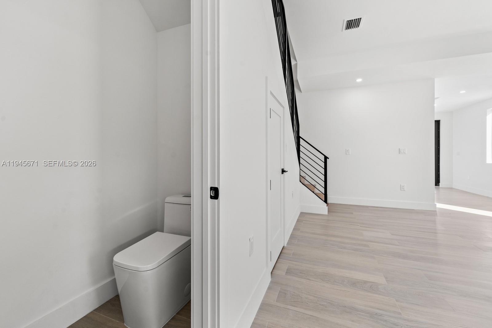   /  2351 sq. ft. $ 2026-01-14 0 foto