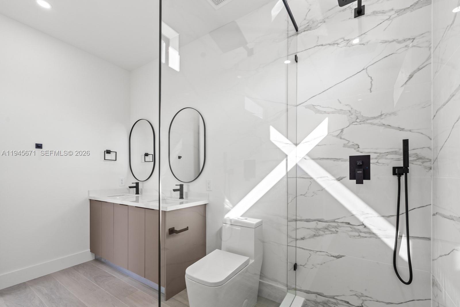   /  2351 sq. ft. $ 2026-01-14 0 foto